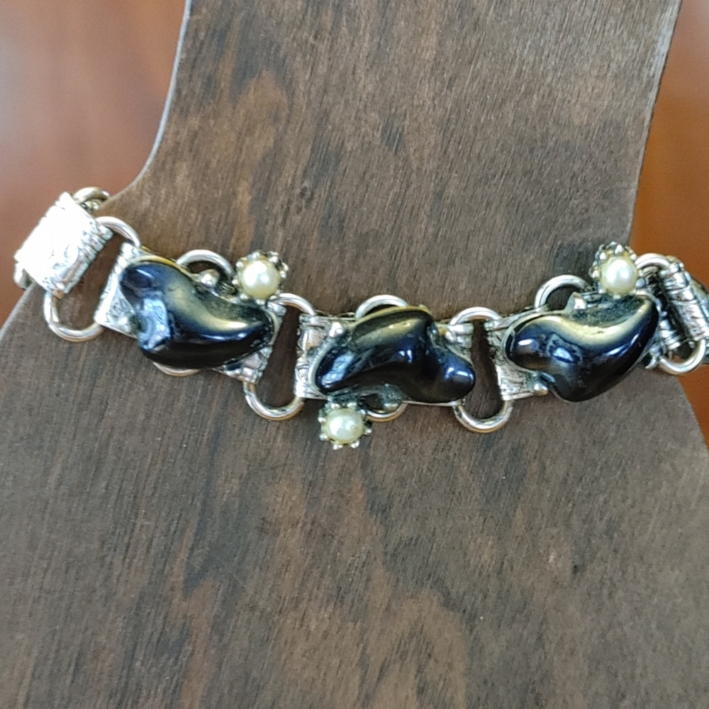 Elegant Vintage Onyx & Pearl and Silver Women's Bracelet (190)